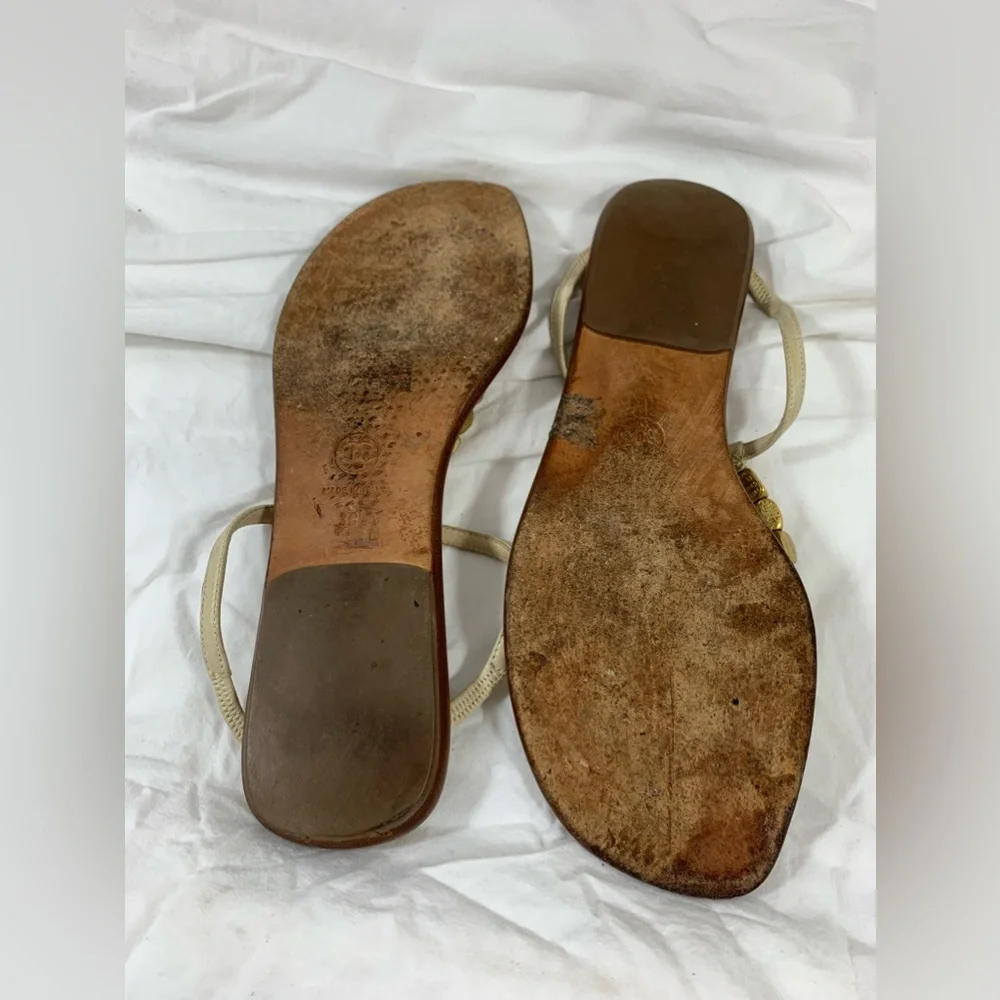 Vintage ladies CHANEL beige leather thongs sandals with logo 38 8 - Picture 6 of 13